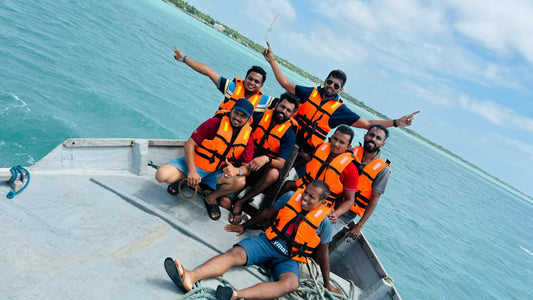 Explora Nainativu y Delft en barco desde Jaffna