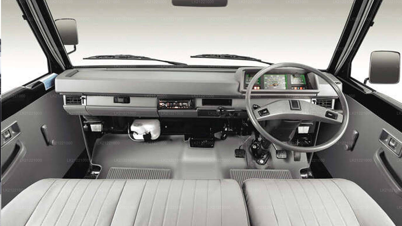 Mitsubishi L300 Standard Van (Self-Drive)