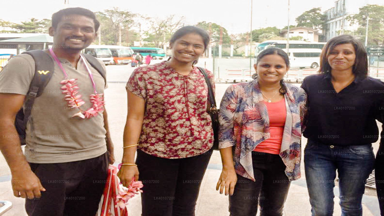 Transporte privado del aeropuerto de Colombo (CMB) a la ciudad de Sigiriya