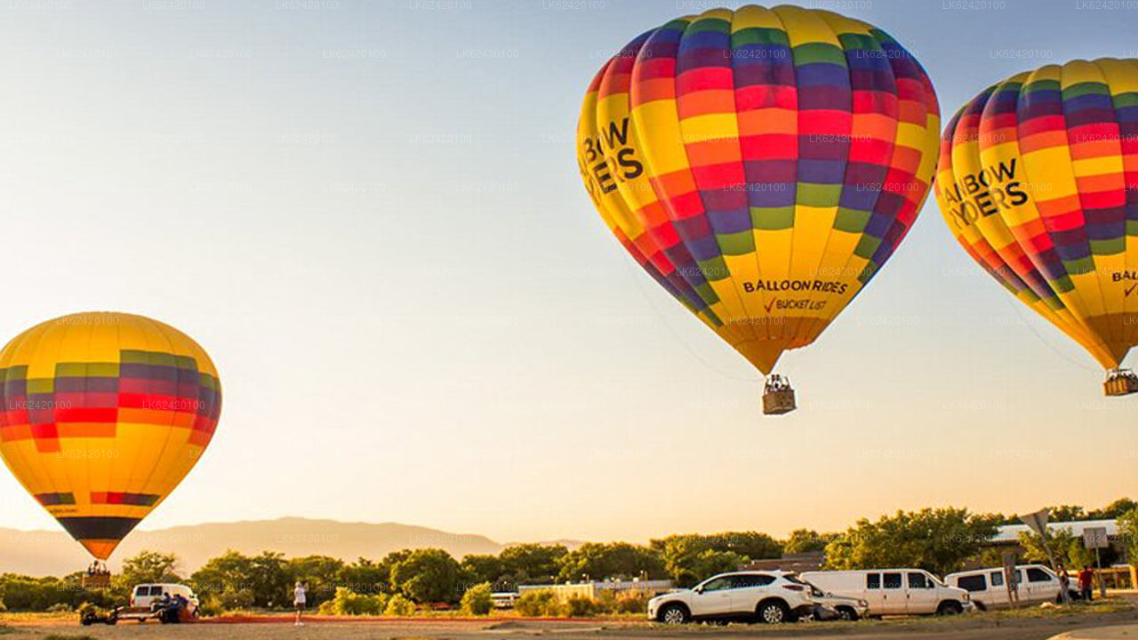 Excursión en globo aerostático desde Kandalama