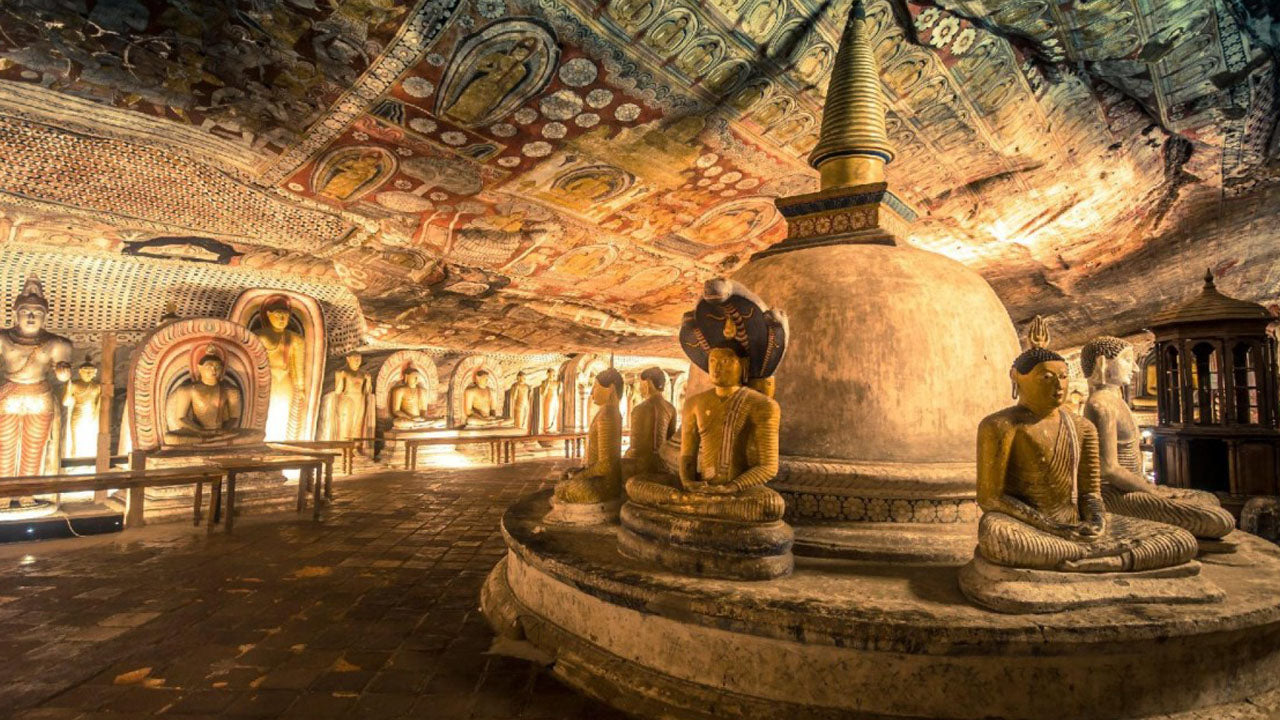 Entradas al templo de la cueva de Dambulla