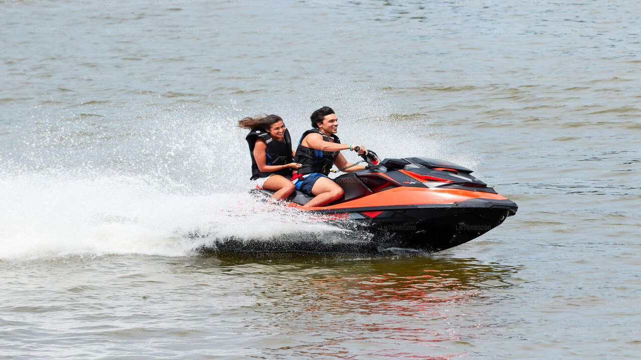 Aventura en lancha motora desde el lago de Bolgoda