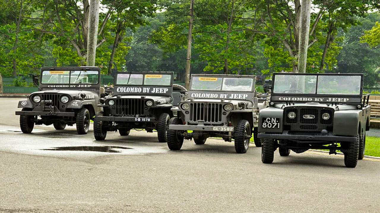 Visita a la ciudad de Colombo en jeep de guerra desde el puerto